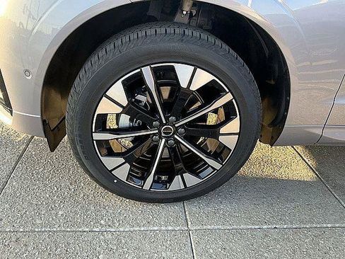 New 2026 Volvo XC60 B5 Plus w/ Climate Package AWD/4WD image 12