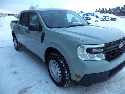 Used 2024 Ford Maverick XL image 9