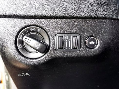 Used 2022 Dodge Charger R/T w/ Blacktop Package image 16