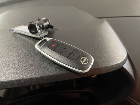 Used 2025 Nissan Sentra SV image 21