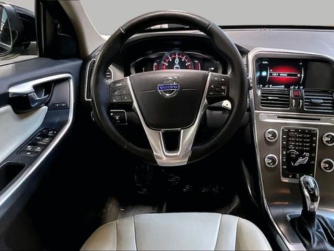Used 2016 Volvo XC60 T6 w/ Climate Package AWD/4WD image 6