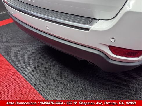 Used 2014 Jeep Grand Cherokee Limited AWD/4WD image 32