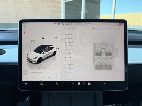 Used 2024 Tesla Model Y 2WD image 20