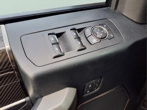 Used 2019 Ford F150 Raptor w/ Equipment Group 802A Luxury AWD/4WD image 18
