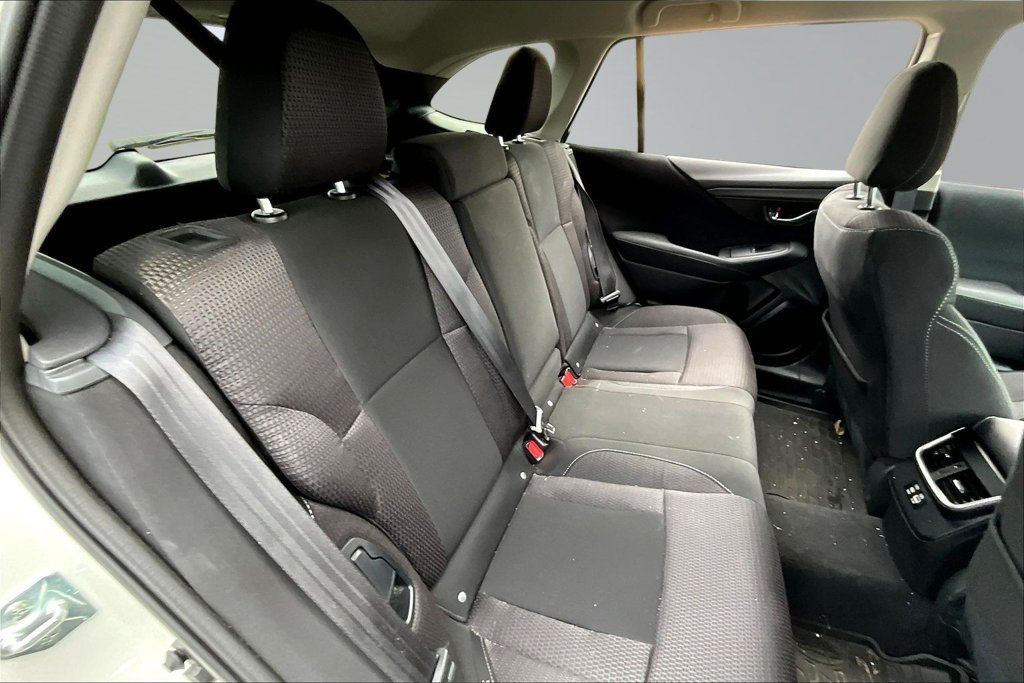 Used 2025 Subaru Outback Premium AWD/4WD image 25