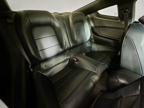 Used 2015 Ford Mustang GT Premium image 32