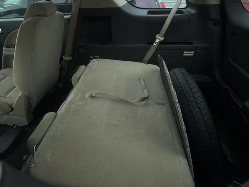 Used 2008 Ford Taurus X SEL image 8