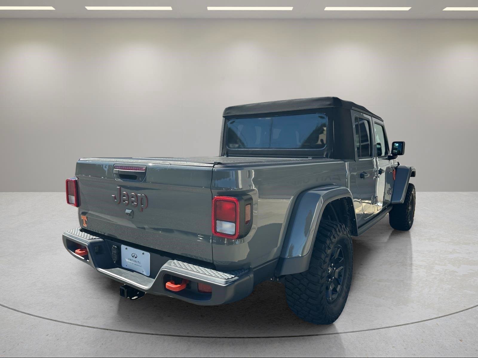 Used 2022 Jeep Gladiator Mojave w/ Cold Weather Group AWD/4WD image 13