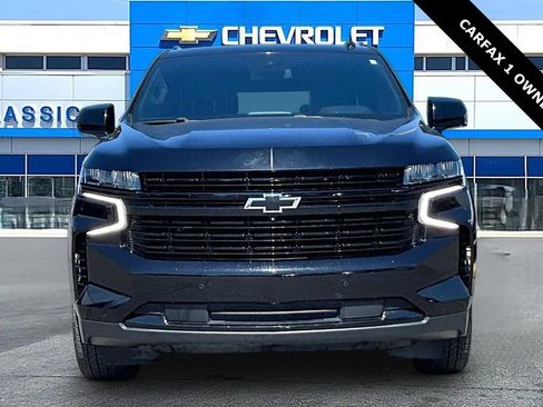 Used 2023 Chevrolet Suburban RST w/ Luxury Package AWD/4WD image 2