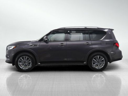 Used 2024 INFINITI QX80 Premium Select image 2