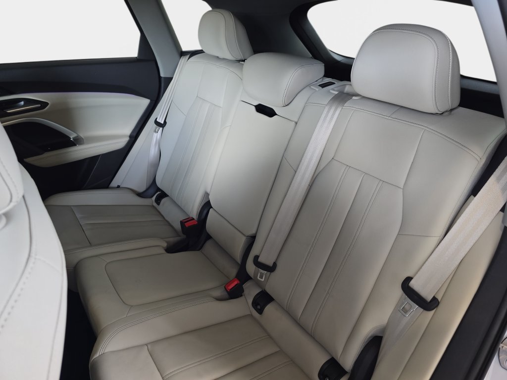 Certified 2025 Audi Q5 Premium Plus AWD/4WD image 16