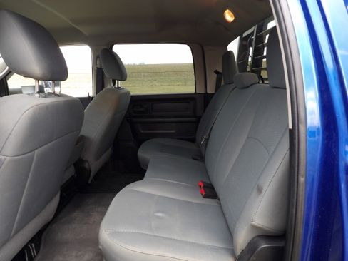 Used 2017 RAM 3500 Tradesman w/ Chrome Appearance Group image 9