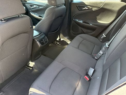 Used 2023 Chevrolet Malibu LT FWD image 16