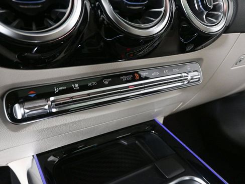 New 2026 Mercedes-Benz GLA 250 GLA 250 image 14