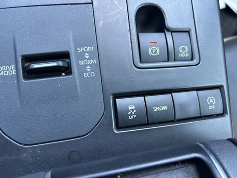 Used 2022 Toyota Highlander XSE FWD image 22