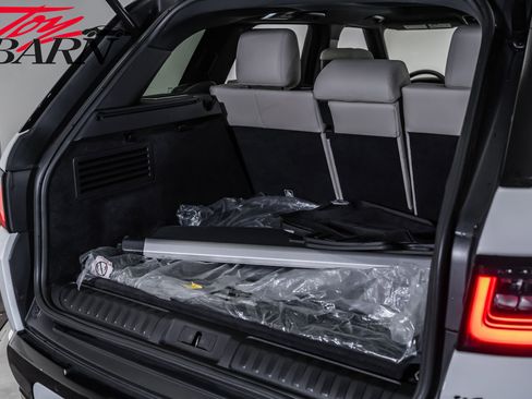 Used 2020 Land Rover Range Rover Sport HST image 52