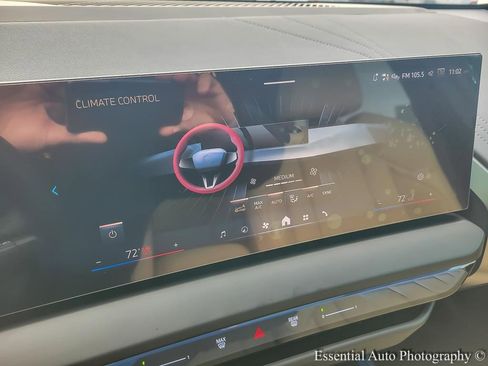 Used 2026 BMW X3 xDrive30 w/ Premium Package image 17