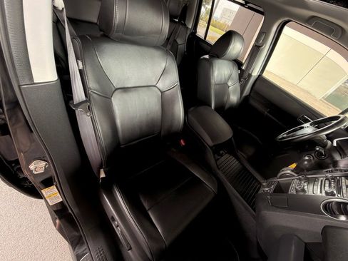 Used 2012 Honda Pilot Touring image 30