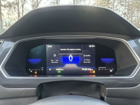 Certified 2023 Volkswagen Tiguan SE image 15