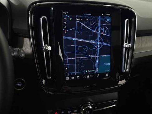 Certified 2025 Volvo XC40 B5 Plus image 26