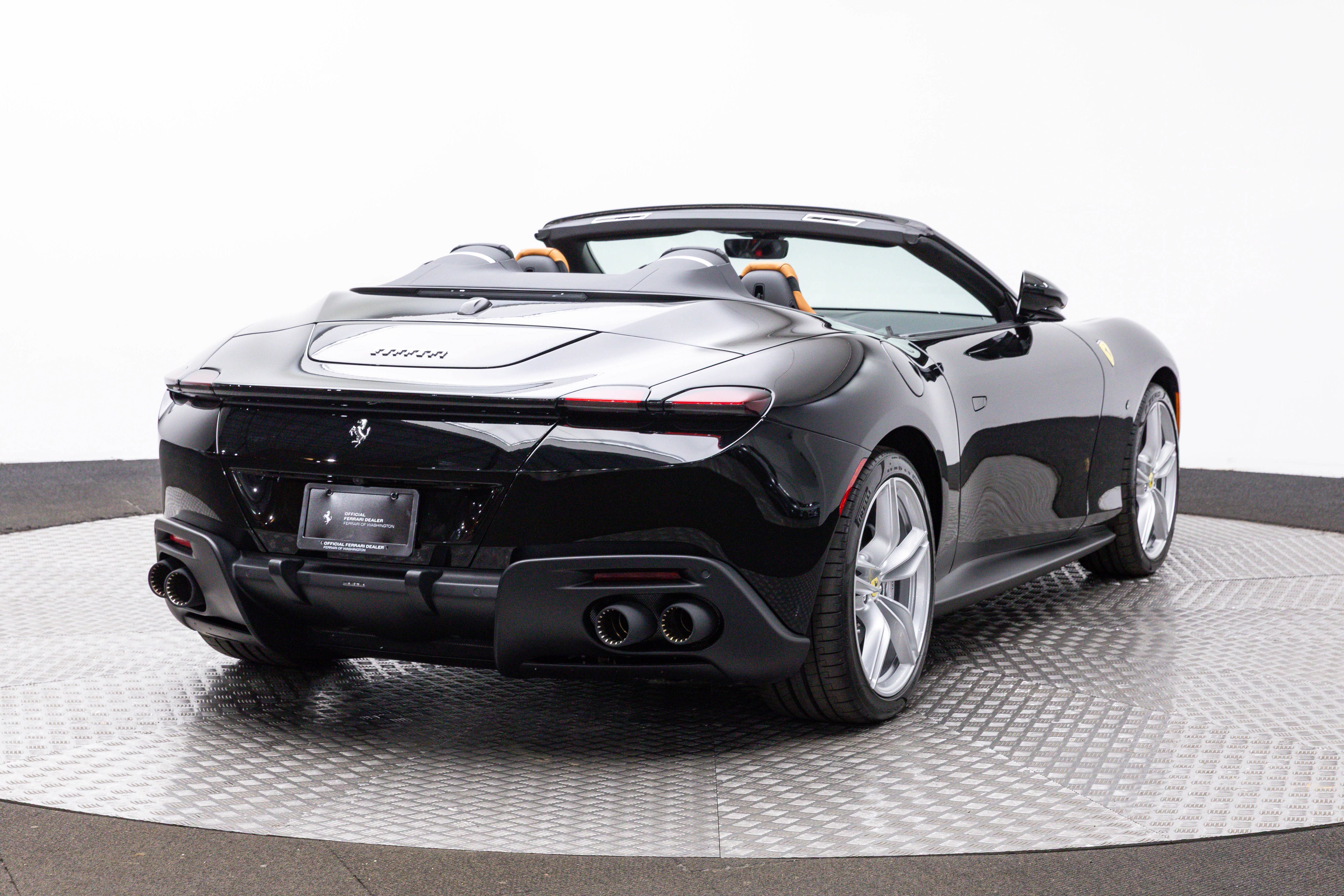Certified 2026 Ferrari Roma Spider RWD image 7