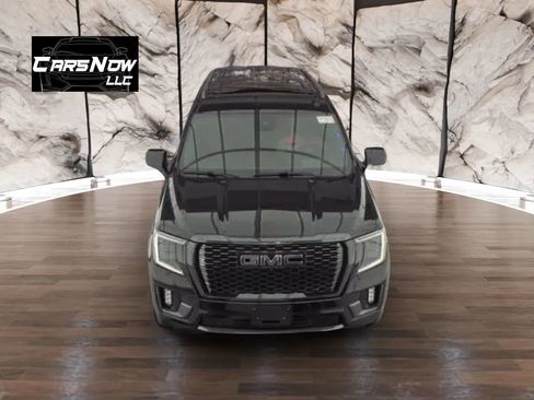 Used 2023 GMC Yukon XL Denali Ultimate image 3