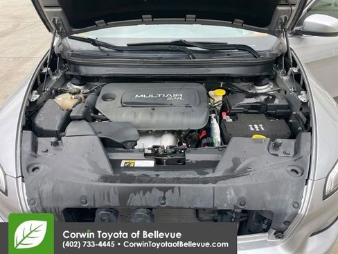 Used 2016 Jeep Cherokee Latitude w/ Cold Weather Group image 30