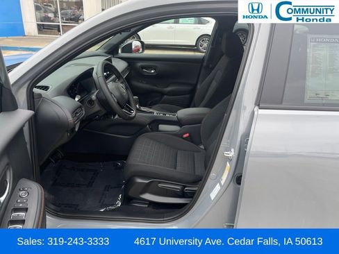 New 2026 Honda HR-V Sport image 9