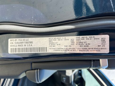 New 2026 Jeep Grand Cherokee L Limited AWD/4WD image 33