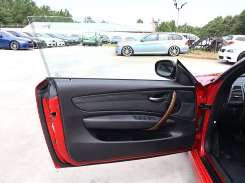 Used 2011 BMW 135i Convertible image 32