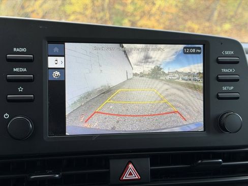 Used 2025 Hyundai Elantra Sport image 7