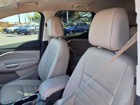 Used 2016 Ford Escape Titanium image 27