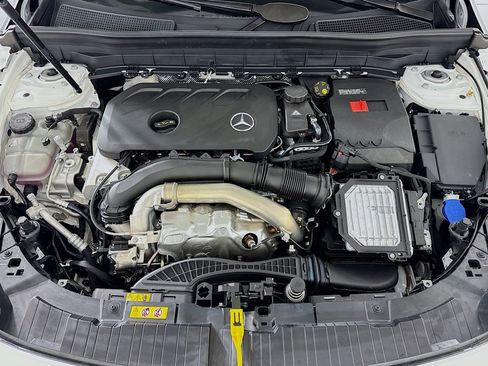 New 2026 Mercedes-Benz GLB 250 image 10