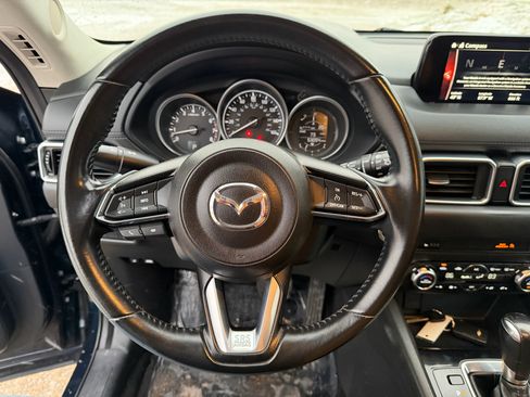 Used 2017 MAZDA CX-5 Touring image 15