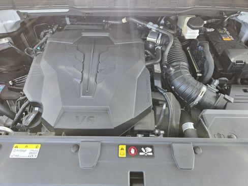 New 2026 Kia Carnival EX FWD image 23