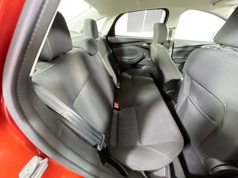Used 2018 Ford Focus SE image 24