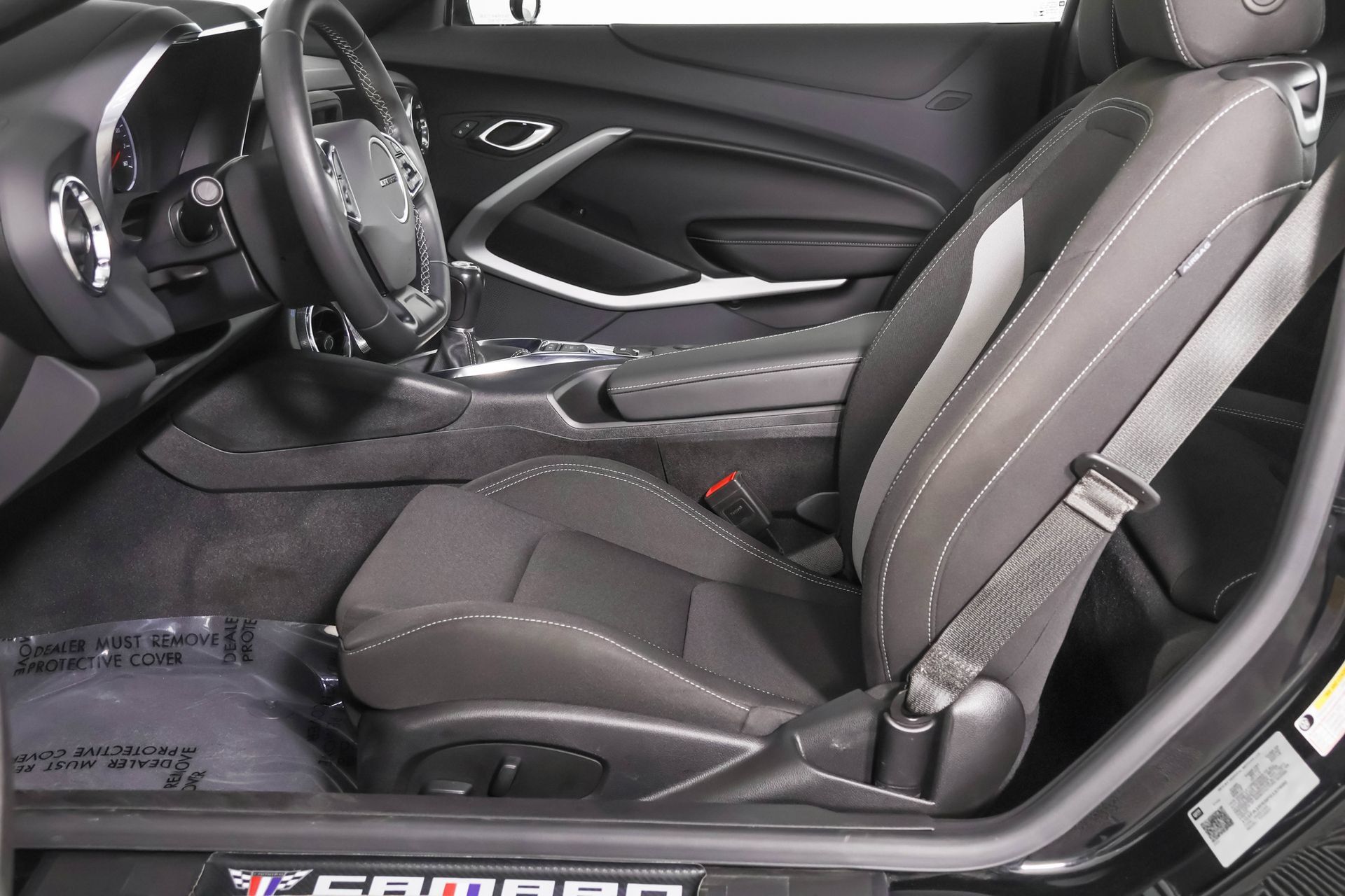 Used 2023 Chevrolet Camaro LT RWD image 21