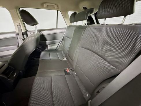 Used 2018 Subaru Outback 2.5i Premium image 23