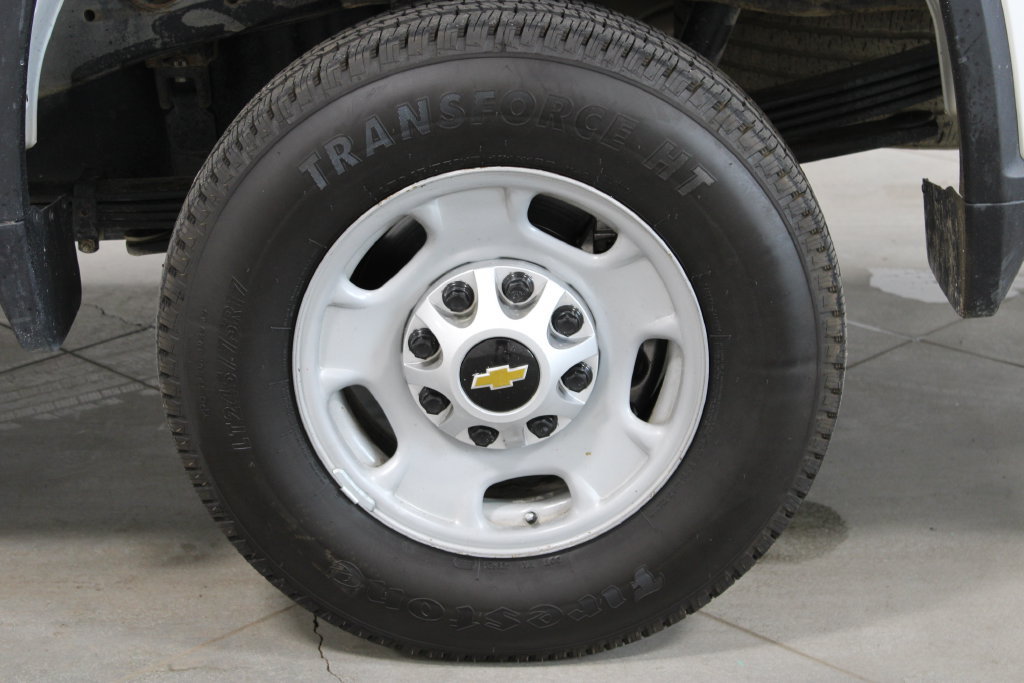 Used 2024 Chevrolet Silverado 2500 W/T w/ WT Convenience Package AWD/4WD image 18