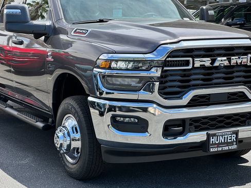 New 2026 RAM 3500 Tradesman AWD/4WD image 9