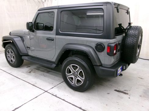 Used 2021 Jeep Wrangler Sport image 5