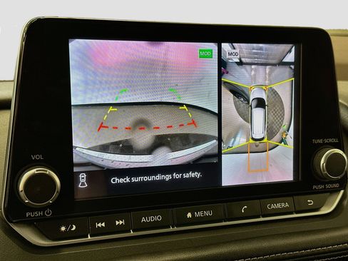 Used 2023 Nissan Rogue SL AWD/4WD image 22