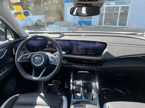 Certified 2025 Buick Envision Sport Touring image 35