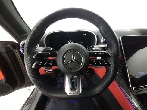 Used 2022 Mercedes-Benz SL 55 AMG 4MATIC w/ Driver Assistance Package image 13