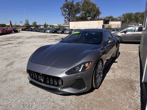 Used 2014 Maserati GranTurismo Sport image 3