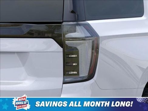 New 2026 Chevrolet Suburban High Country AWD/4WD image 11