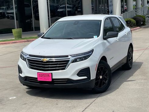 Used 2024 Chevrolet Equinox LS w/ Driver Confidence II Package FWD image 9