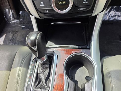 Used 2015 Acura TLX FWD image 36