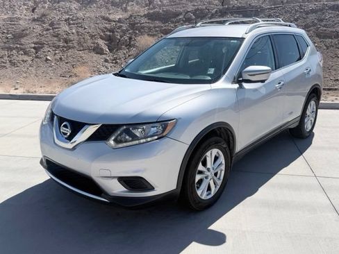 Used 2016 Nissan Rogue SV w/ SV Premium Package FWD image 1