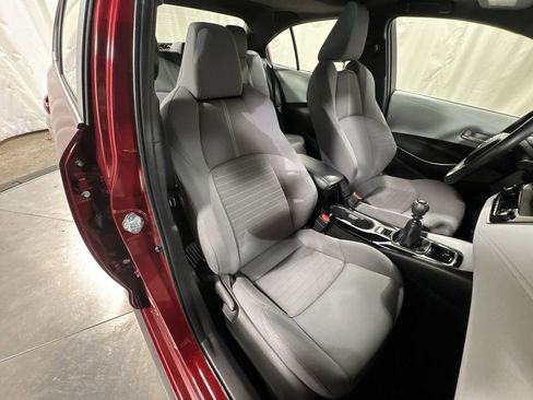 Used 2022 Toyota Corolla SE image 31